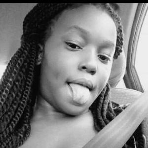 Meet your Posher, Monica